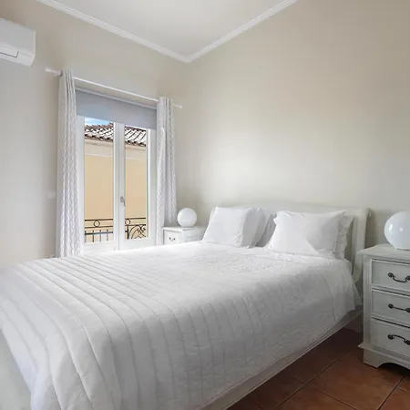 The Residence Spetses Town Exterior photo