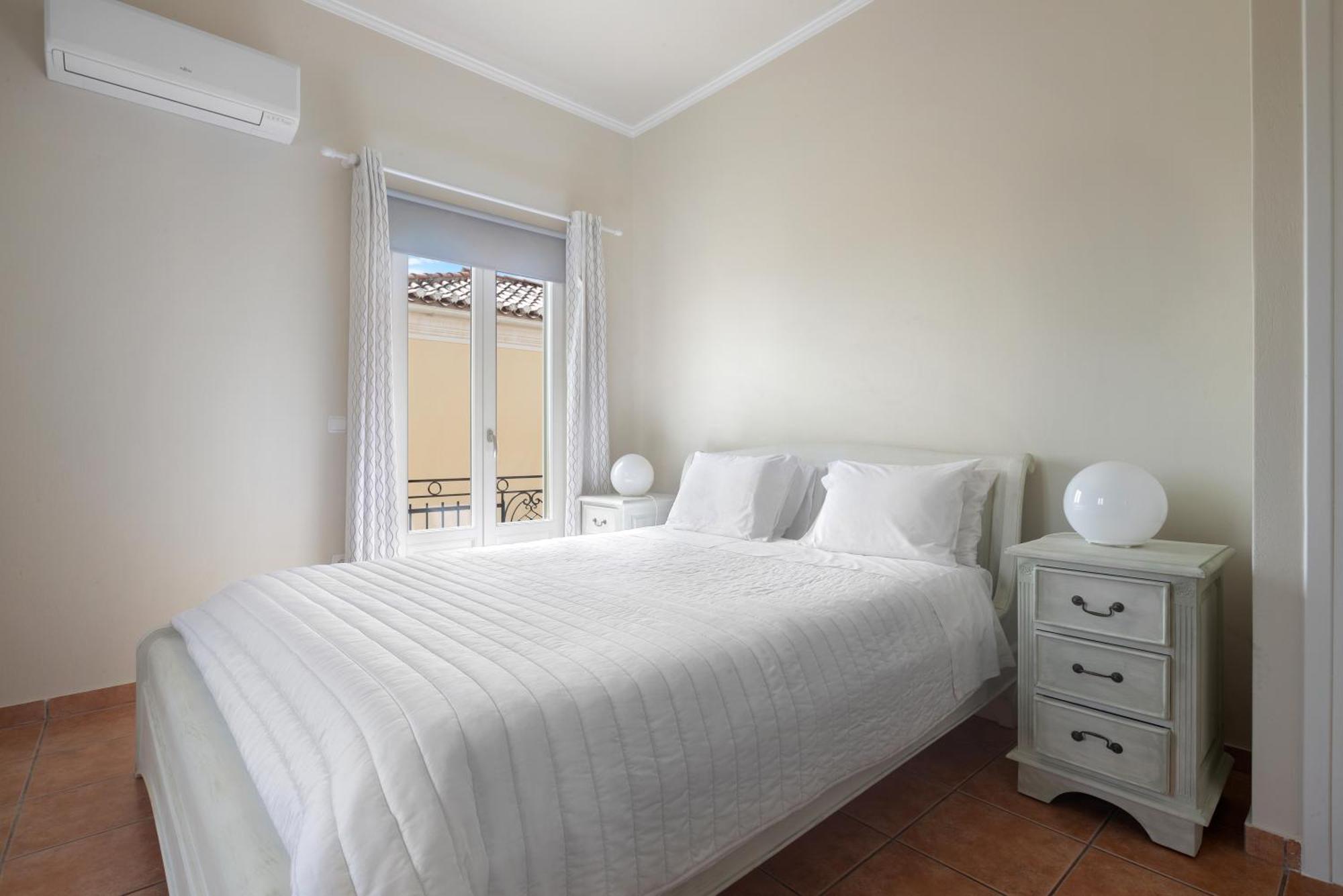 The Villa Spetses Town